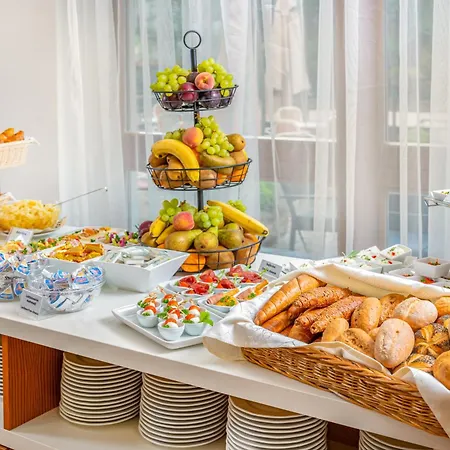 Otel Corvin Corvin Wing 4*
