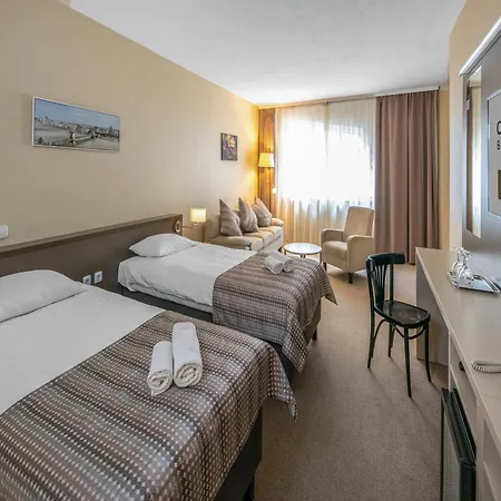 Hotel Corvin Corvin Wing