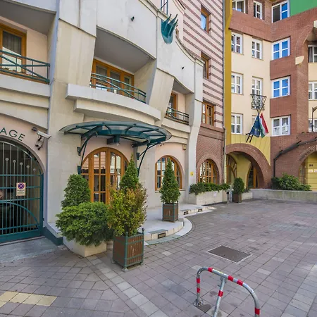 布达佩斯科尔温酒店 酒店 布达佩斯