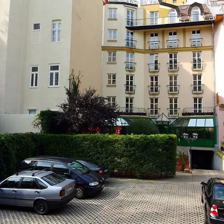 Corvin Corvin Wing Budapeşte