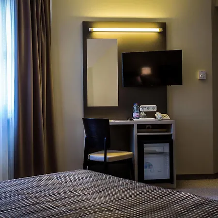 Corvin Corvin Wing Otel 4*