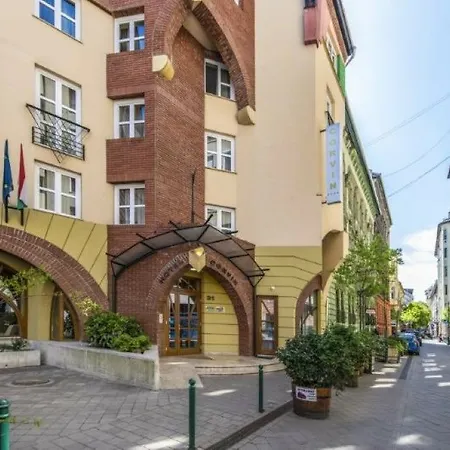 Corvin Corvin Wing Budapeşte