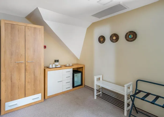 Отель Corvin Corvin Wing