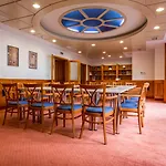 Corvin Corvin Wing Otel 4*