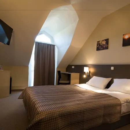 Corvin Corvin Wing Hotel