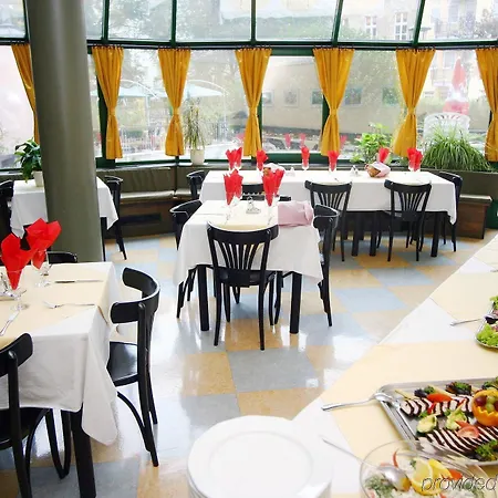 Corvin Corvin Wing Budapesta