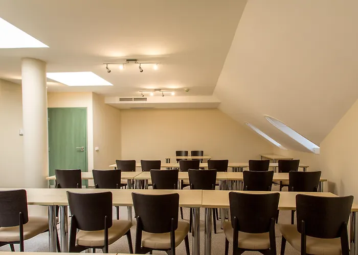 Corvin Corvin Wing 4*