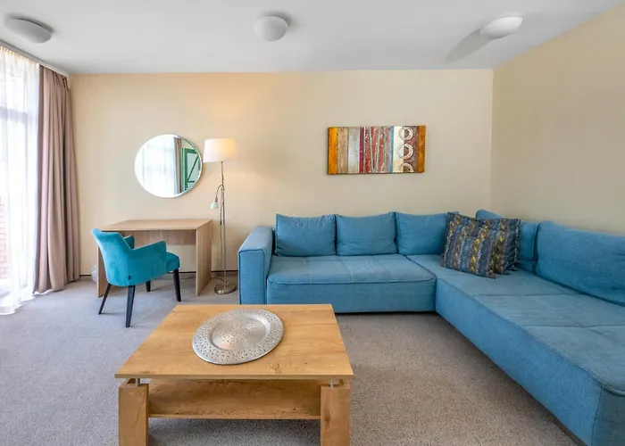 Corvin Corvin Wing Отель 4*