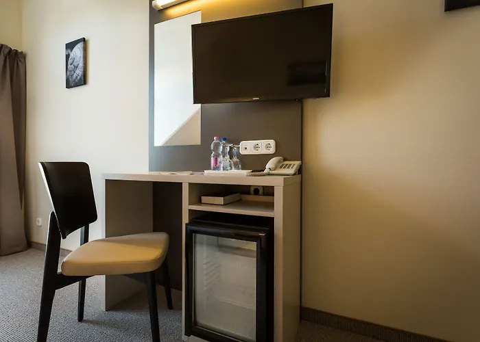 Отель Corvin Corvin Wing