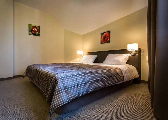 Corvin Corvin Wing 4*