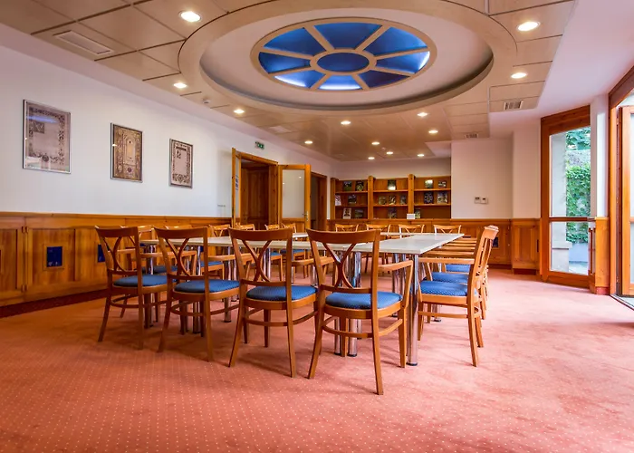 Corvin Corvin Wing Отель 4*