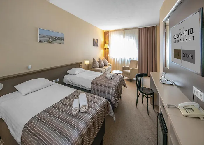 מלון Corvin Corvin Wing