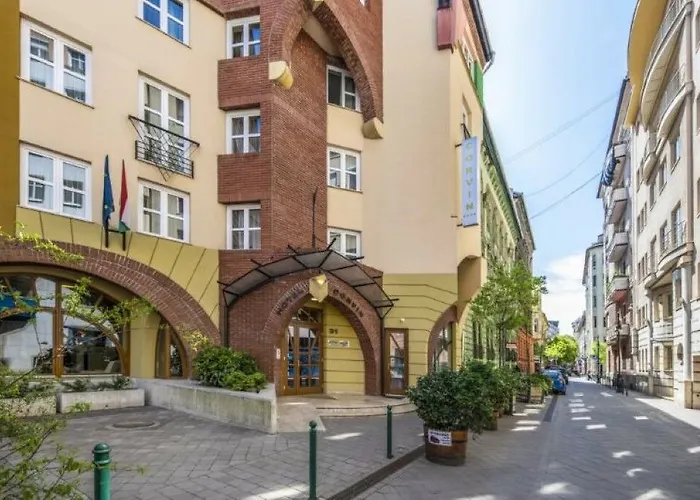 Corvin Corvin Wing בודפשט